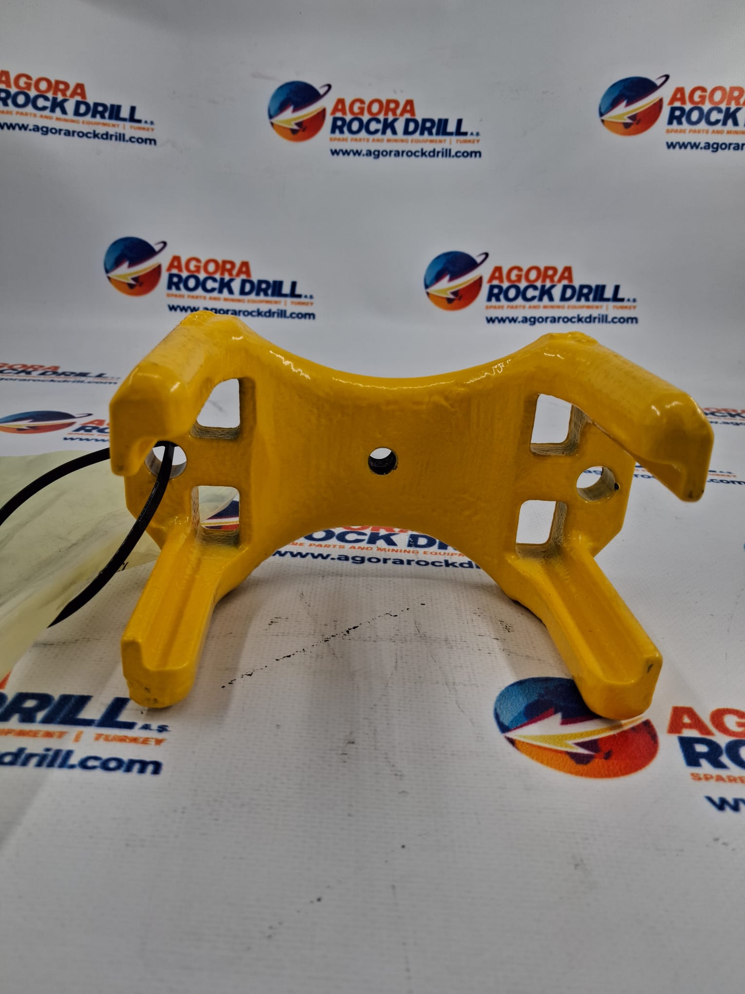 Epiroc - Atlas Copco - Yoke - 3128 3017 25 - 3128301725 - 3128-3017-25 