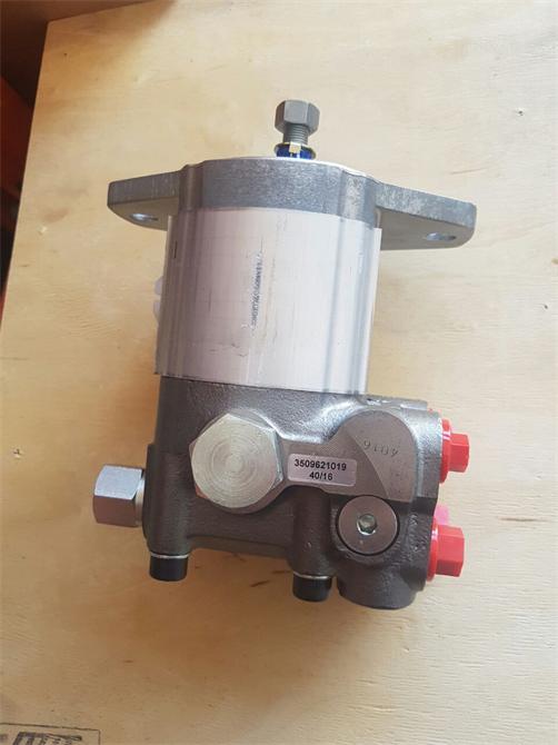 JCB 3349111929 HYDRAULIC PUMP