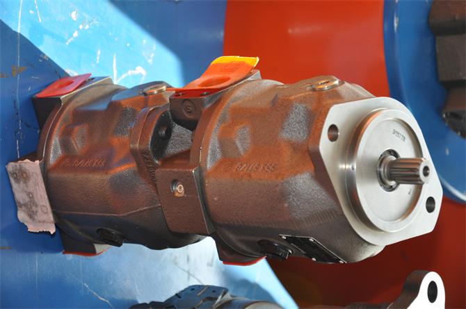 JCB 20/950303 HYDRAULIC PUMP