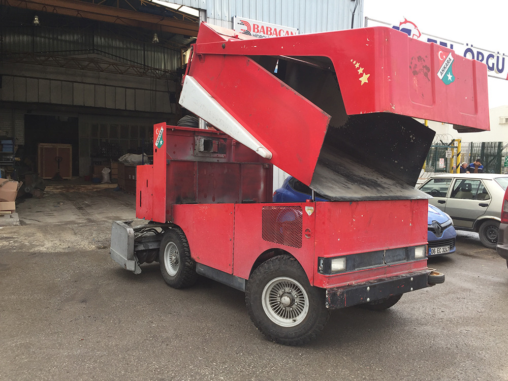 BUZ PATENİ PİSTİ DÜZELTME ARACI REVİZYONU - ZAMBON