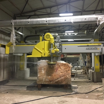 ST Marble and Granite Block Cutting