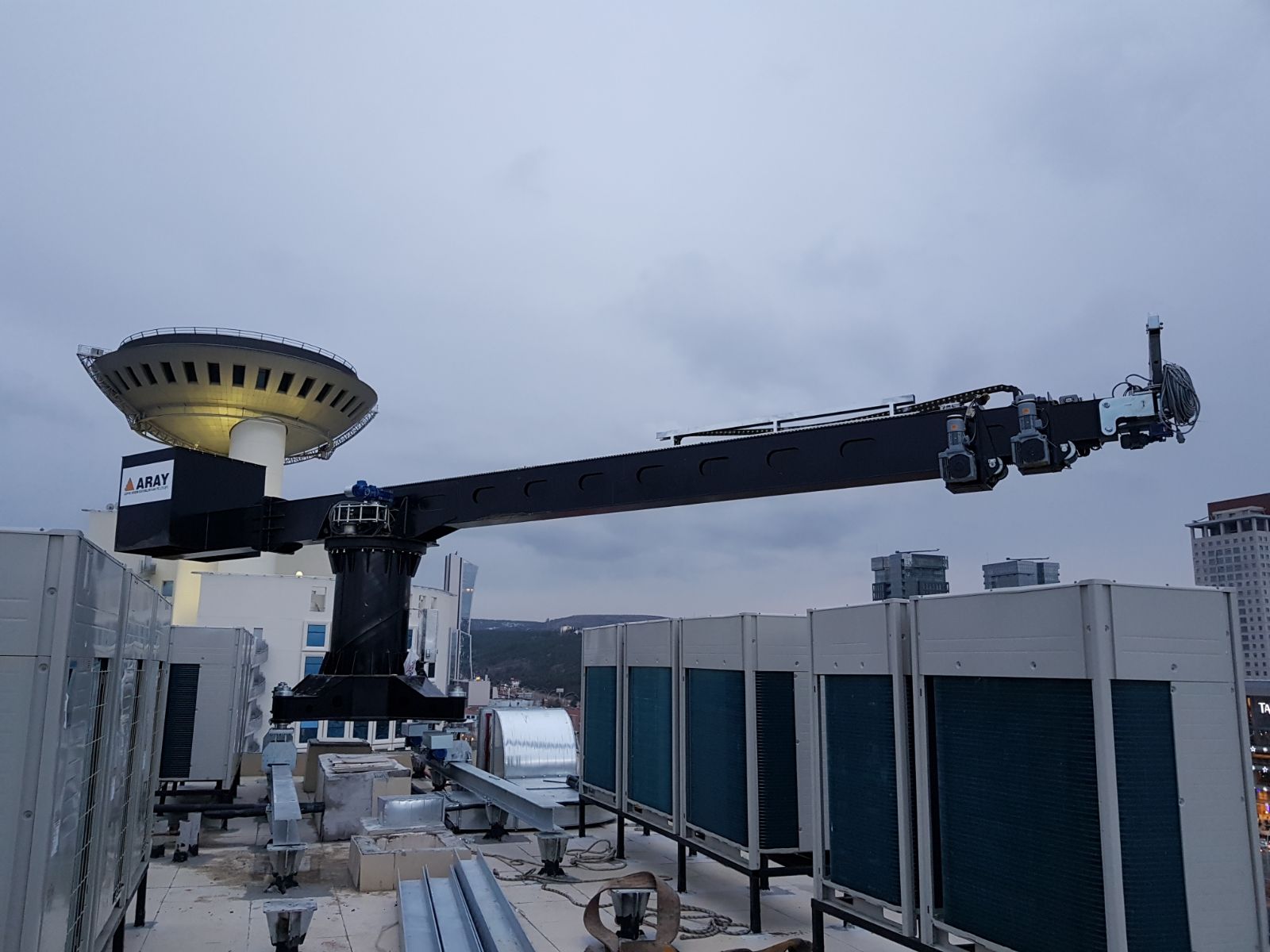 Delta T (Teleskobik Boomlu Sistem)