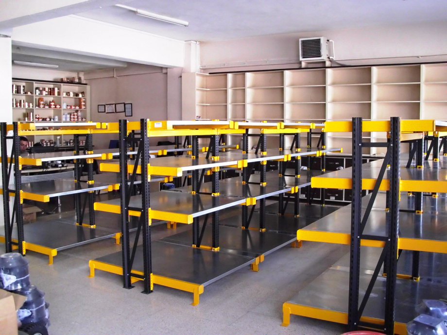 CONSOLE ARM SHELF SYSTEMS