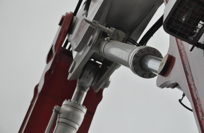 YOL YAPIM MAKİNALARINDA KULLANILAN HİDROLİK SİLİNDİRLER