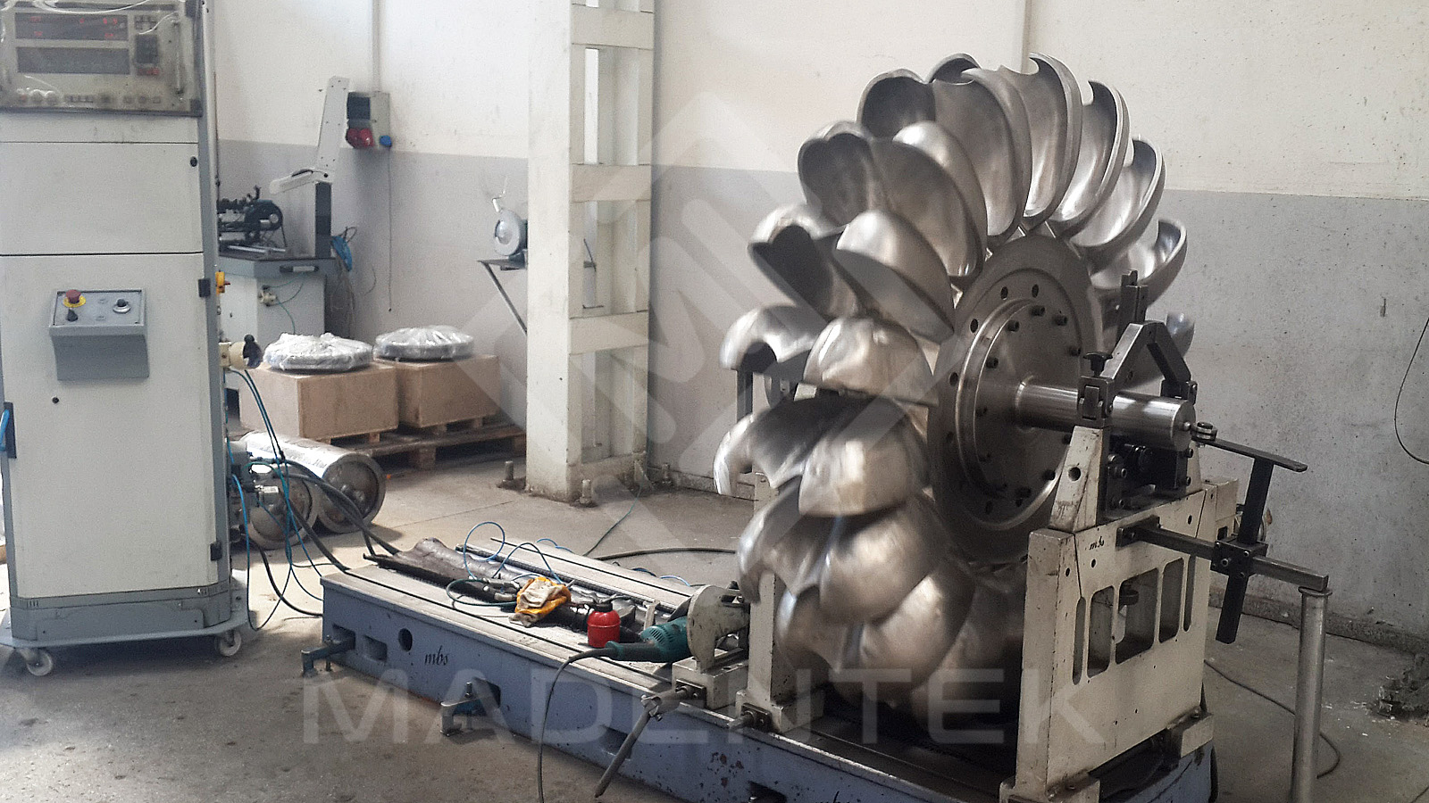 CNC precision machining services