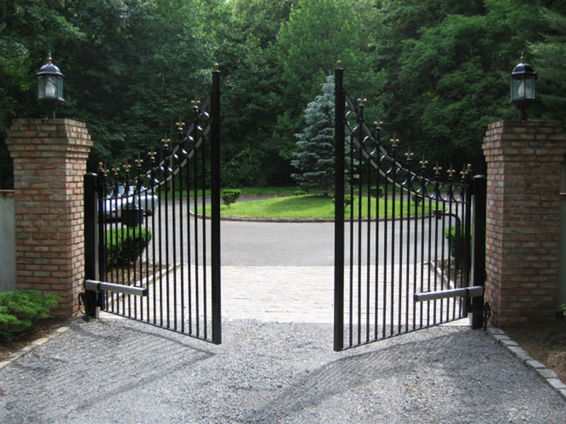 KANATLI KAPI SİSTEMLERİ