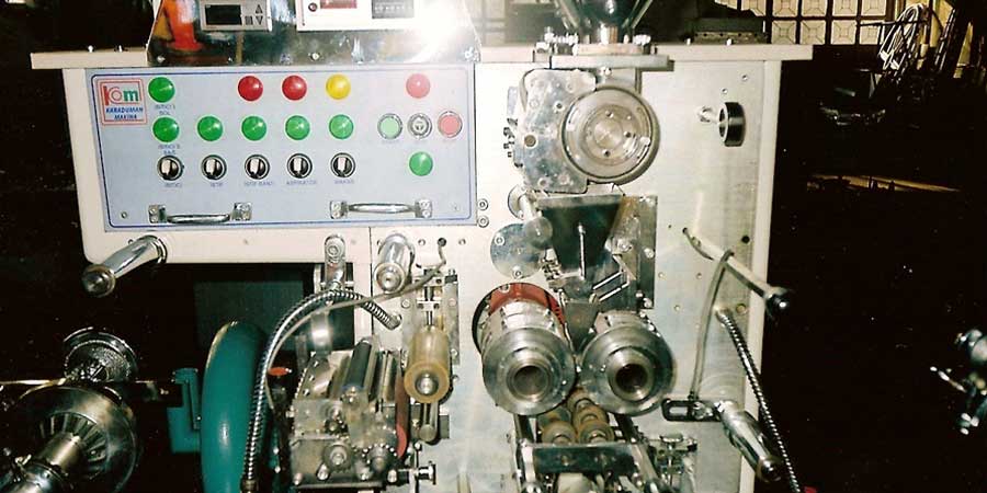 Kare Toz Dolum ve Paketleme Makinaları