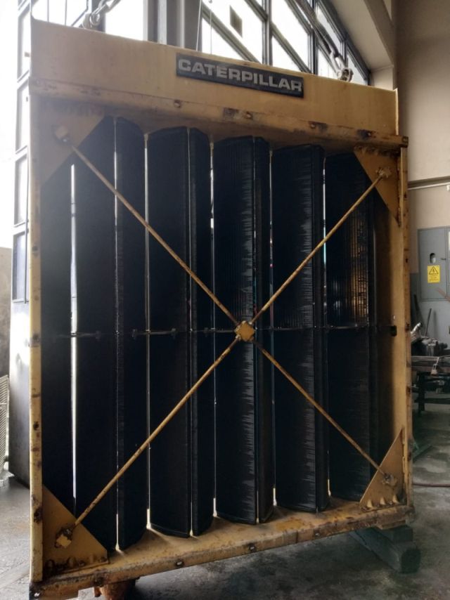  İş Makinası Yağ Radyatörleri