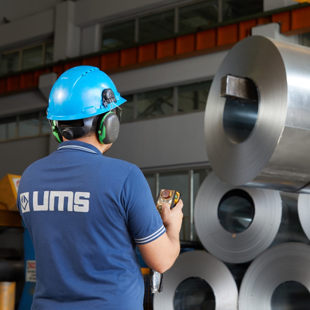 GALVANİZLİ VE BOYALI GALVANİZLİ RULO