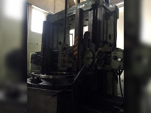 Büyük Çap Dik Torna