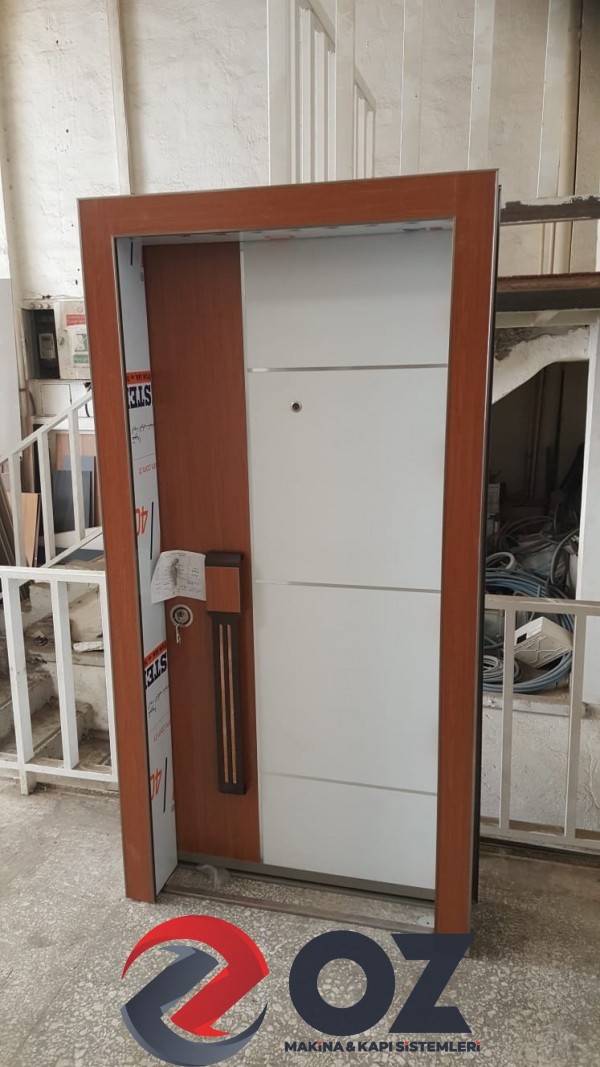 KOMPOZİT Serisi KMP-08 Çelik Kapı