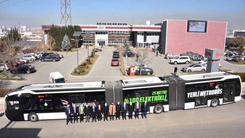Yüzde Yüz Elektrikli Yerli Metrobüs Ankara Caddelerinde