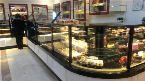 DRY CAKE DISPLAY CABINET