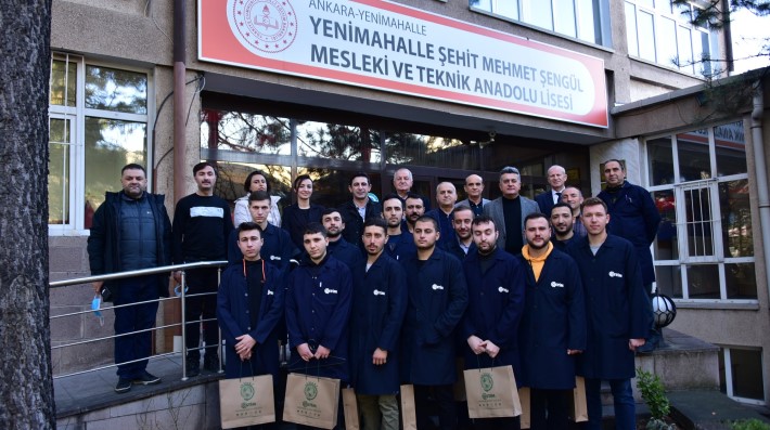 CNC Programı Kursiyerleri Önlük Giyerek Ders Başı Yaptı