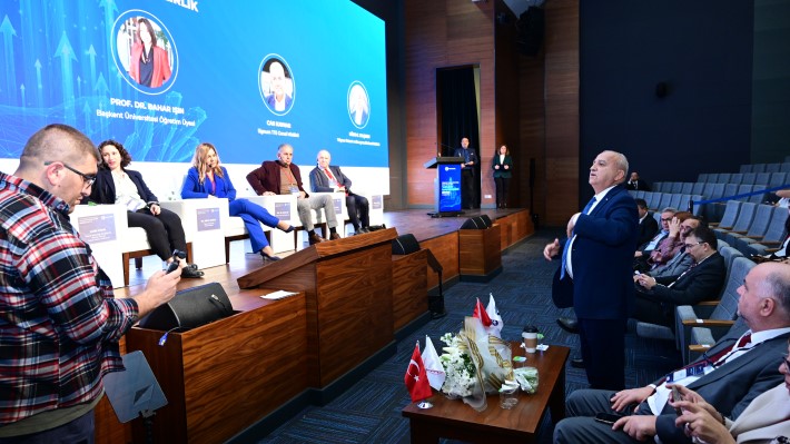 Yazılım Sektörüne Markalaşma ve Rekabet İçin Kümelenme Önerisi