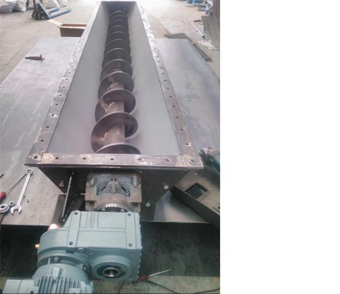 Helezon konveyör, Vidalı tip helezon, tüp helezon