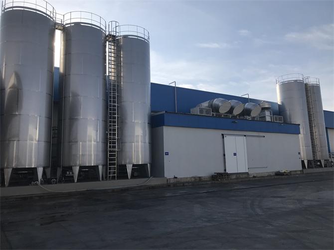 STORAGE AND PROCESS TANKS FOR MILK AND FRUIT JUICE MANUFACTURING