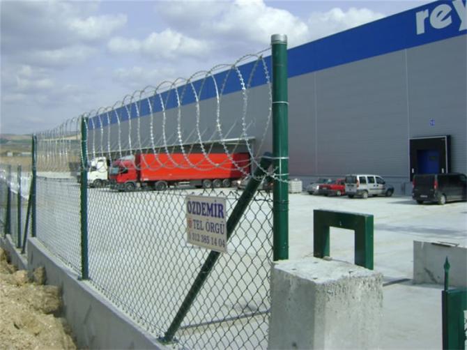 Jiletli Teller Tel Üstü Vana