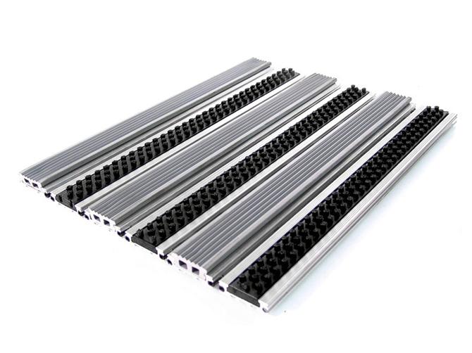 Klasik Çakma Fırçalı Dışser Paspas