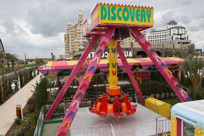 Discovery 8 Person Thrill Rides