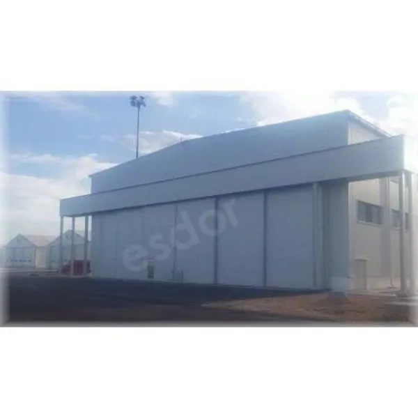 Hangar Kapıları