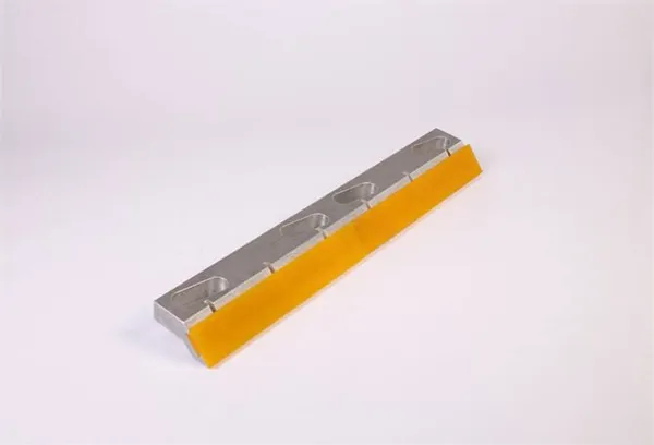 roller scraper  001