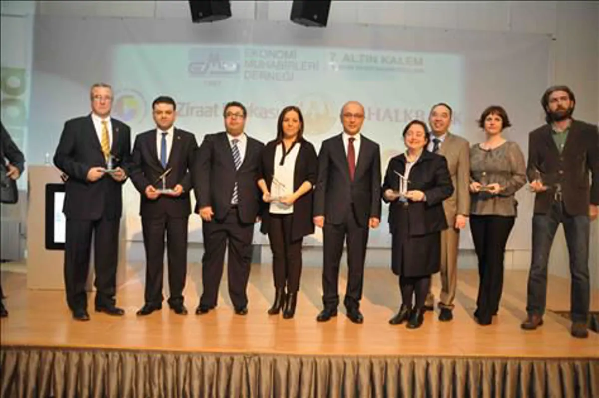 OSTİM Newspaper Receives 'Golden Pen' Award
