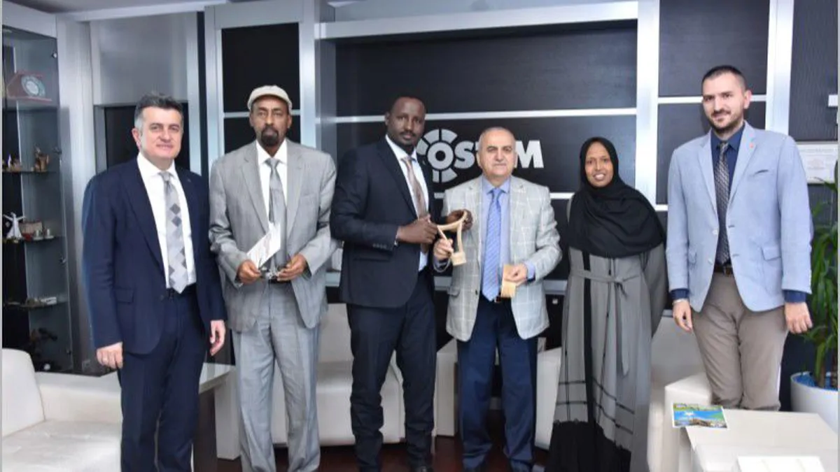 Somali Minister Receives Information at OSTİM