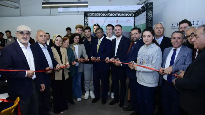 Elektrikli Araç Bakım Laboratuvarı OSTiMTECH’de Açıldı