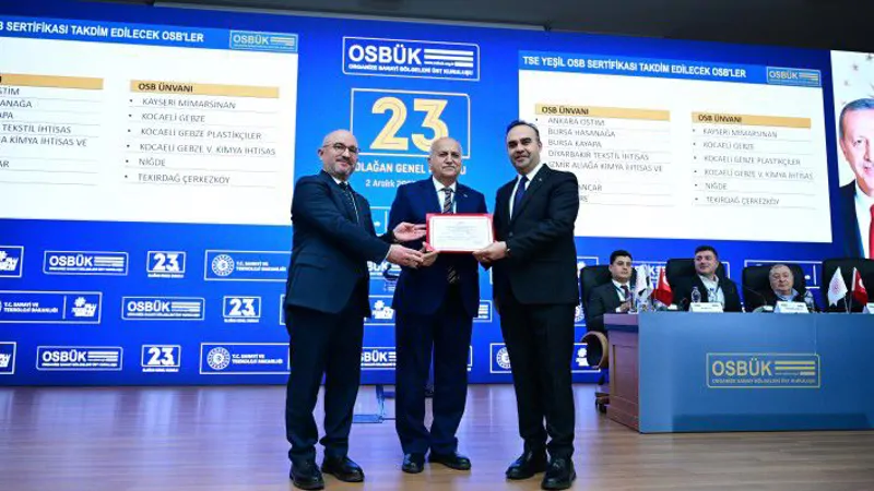 OSTİM OSB’nin Yeşil OSB Belgesini Bakan Kacır Takdim Etti