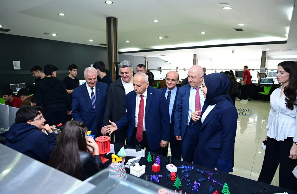 OSTİM OSB Teknik Koleji 19 Mayıs’ı Bilim Şenliğiyle Kutladı