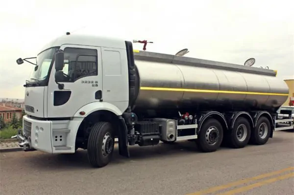 DRINKING WATER TANKER