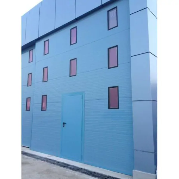 THK UNIVERSITY HANGAR GATE