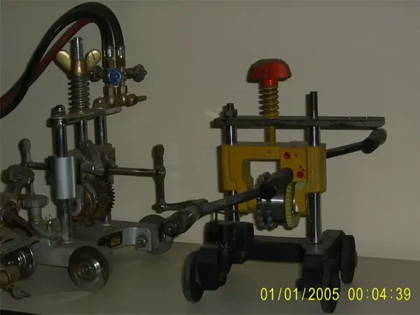 Chain Pipe Cutting Machine