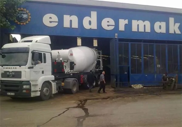 Trailer Mixer