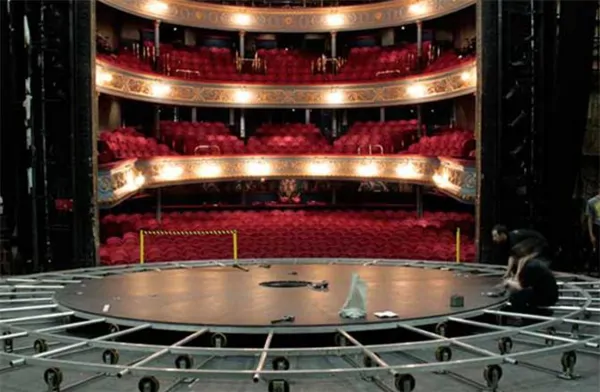 Revolving Stage