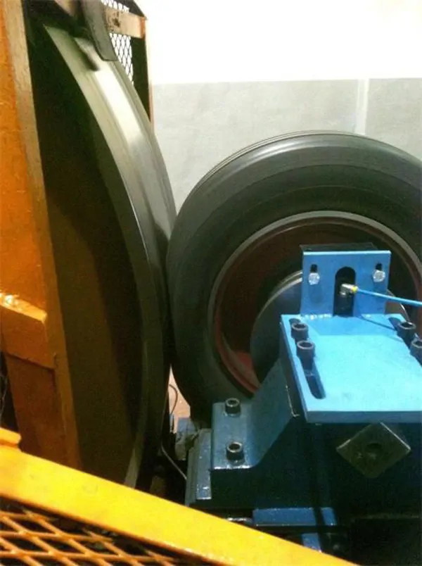 Tire Testing Machine