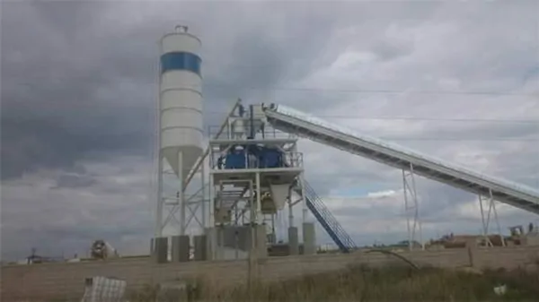 PRECAST CONCRETE TRANSPORT RAIL LINE WITH DOUBLE MIXER