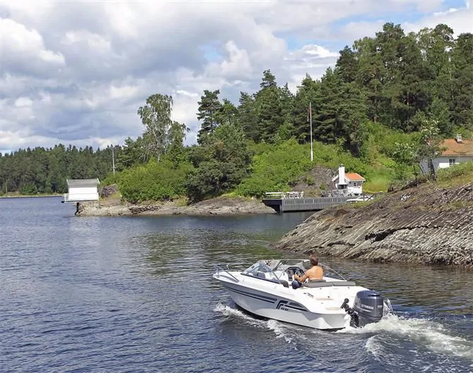 FINNMASTER 55 BR Boat