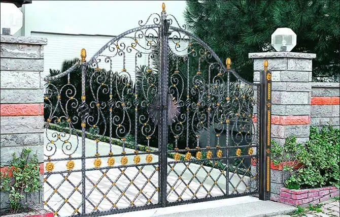 Bahçe Kapısı