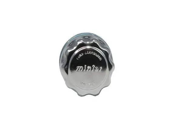 Chain-operated fuel tank cover