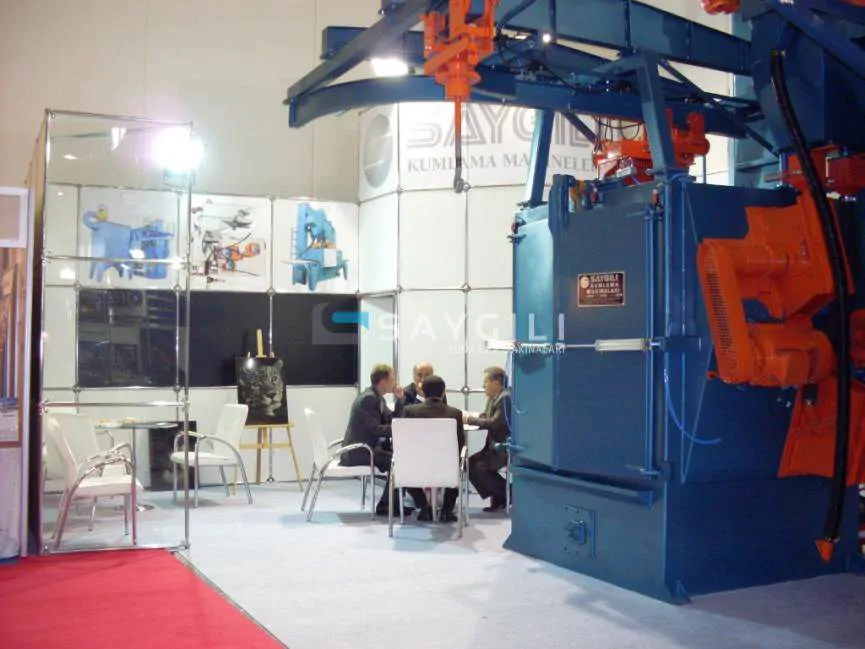 SUSPENDED SANDBLASTING MACHINES