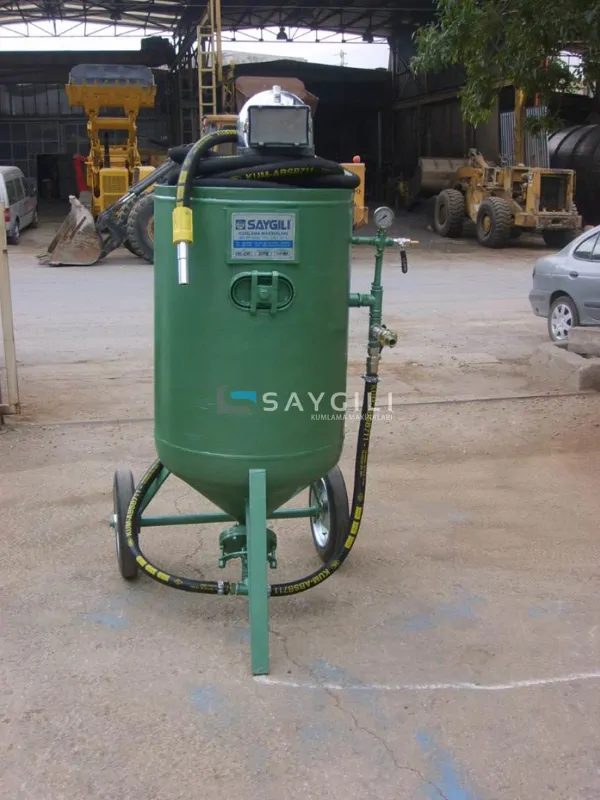 PNEUMATIC SANDBLASTING MACHINE