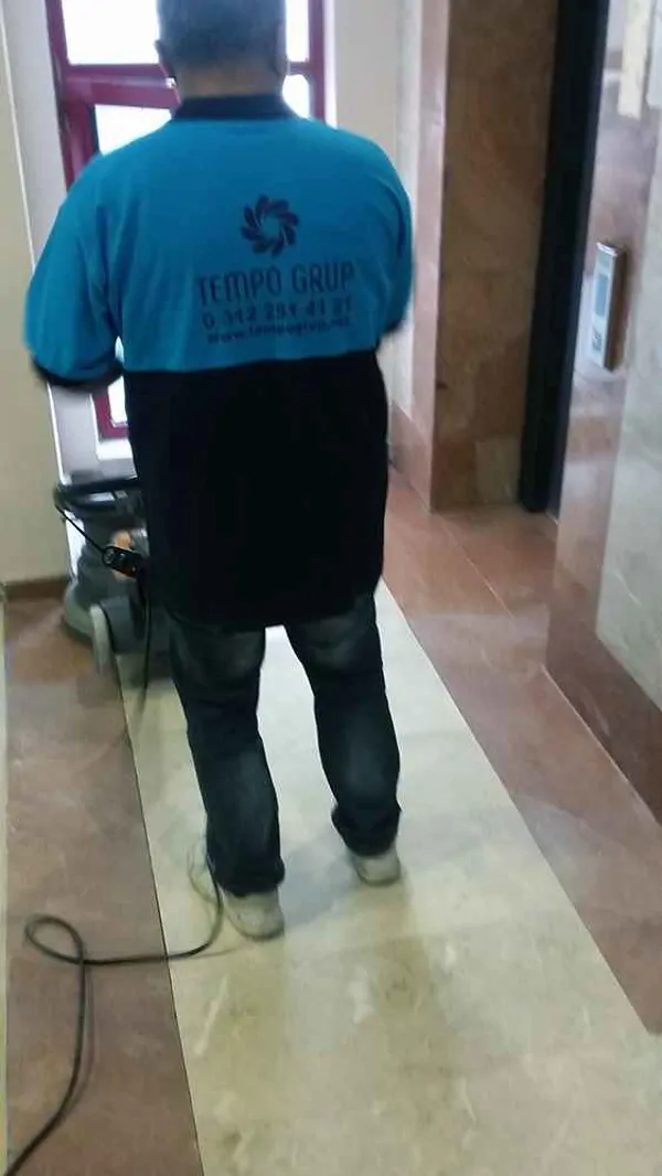 STORE CLEANING
