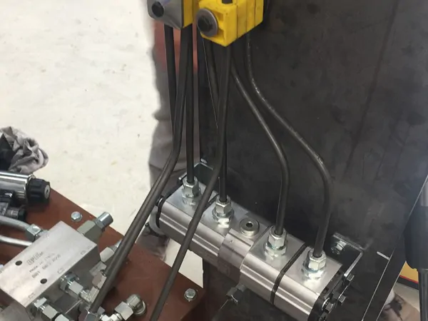 HYDRAULIC CONTAINER - 10 TONS