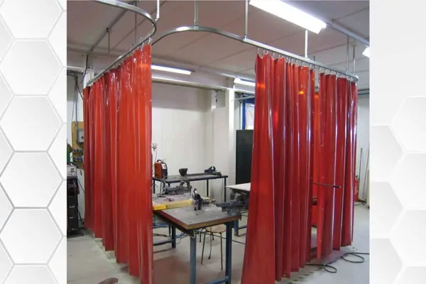 SOURCE CURTAINS