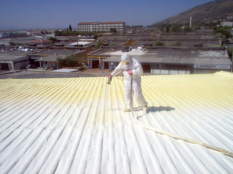 Polyurethane Foam Insulation for Trapezoidal Sheet Metal Roofs