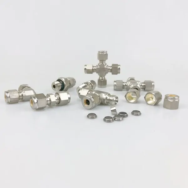 HIGH PRESSURE FITTINGS AND HOSES