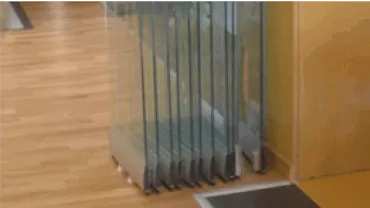 FOLDING GLASS SYSTEM
