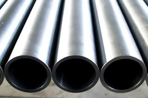 THREADED SLEEVED PIPES